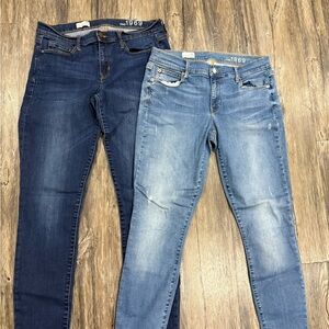 Women's Skinny Jeans in Dark and Light Blue